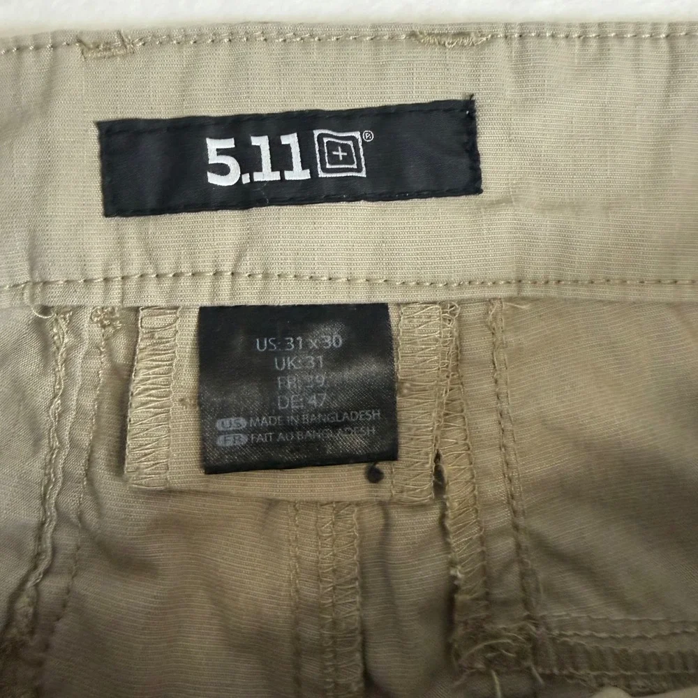 5.11 Tactical Mens Khaki Cargo Pants 31x30 Utility Workwear Hiking 8196